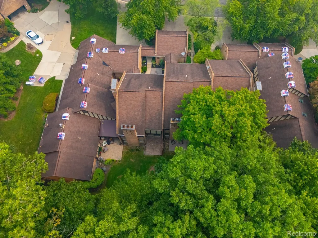 5 Timberlane Court Dearborn City MI 48126