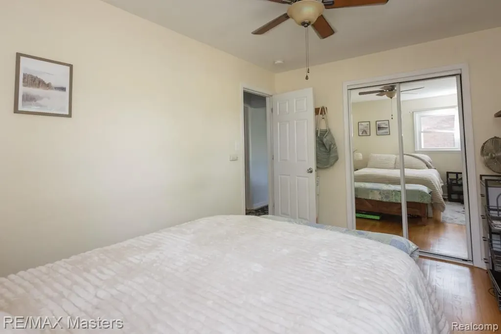 15957 Fox Redford Charter Township MI 48239