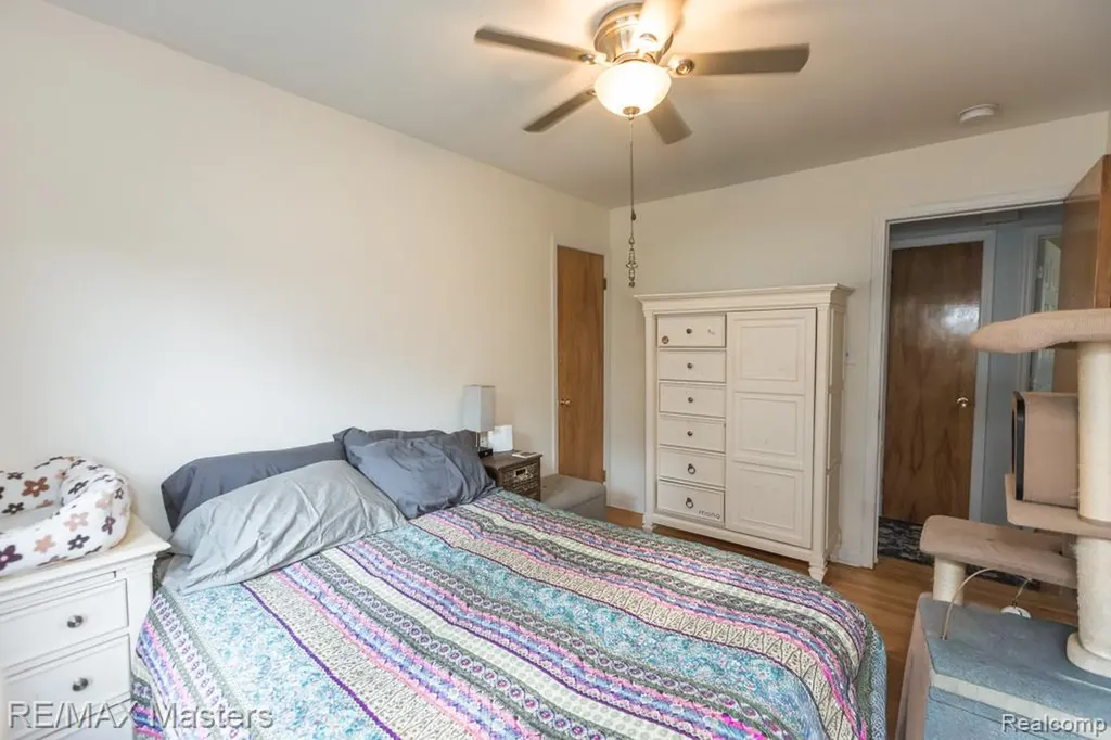 15957 Fox Redford Charter Township MI 48239