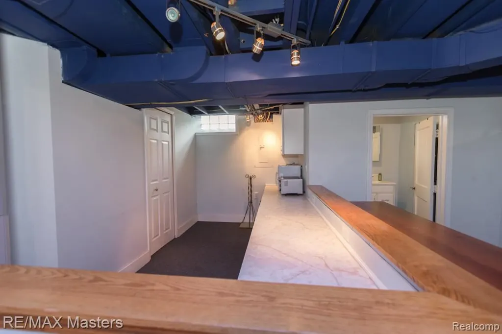 15957 Fox Redford Charter Township MI 48239