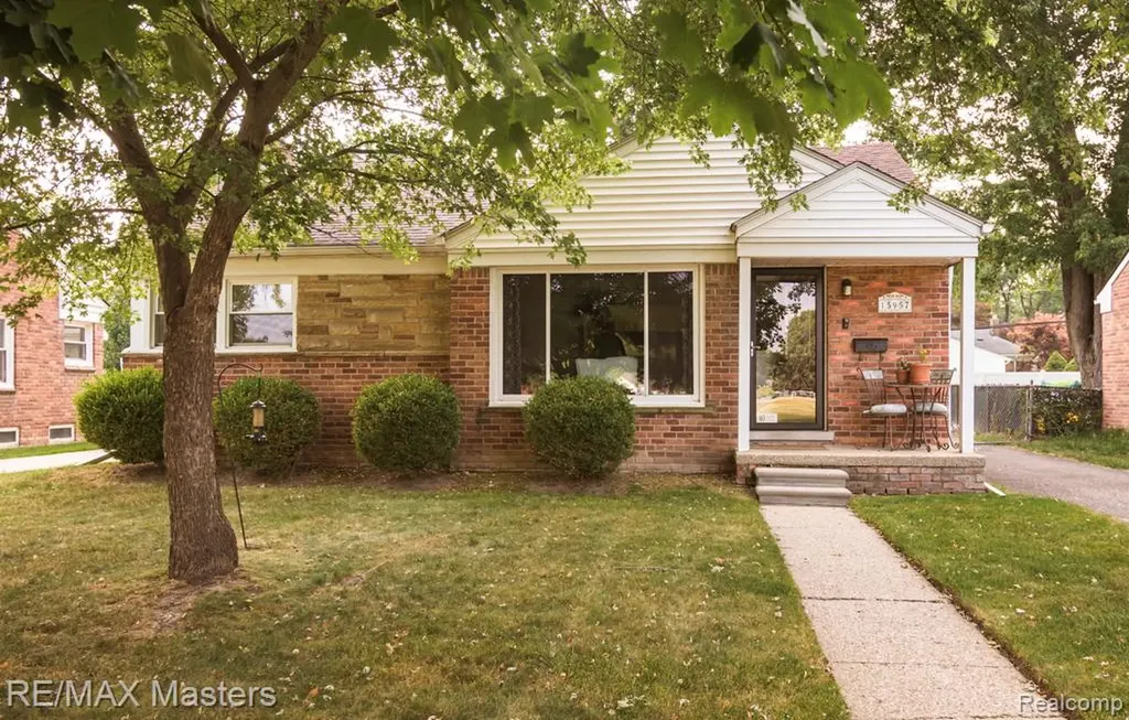 15957 Fox Redford Charter Township MI 48239