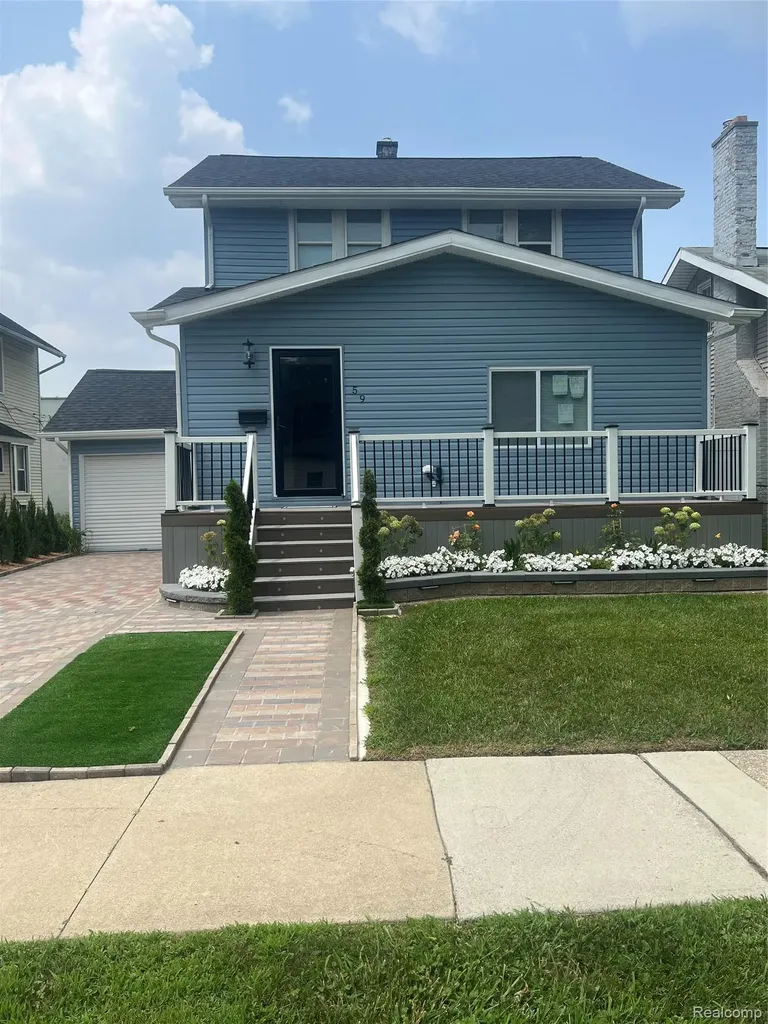 59 Eldredge Street Mt. Clemens City MI 48043