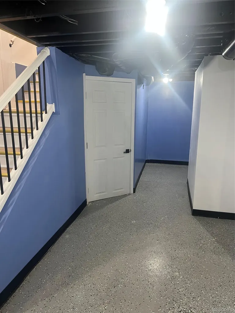 59 Eldredge Street Mt. Clemens City MI 48043