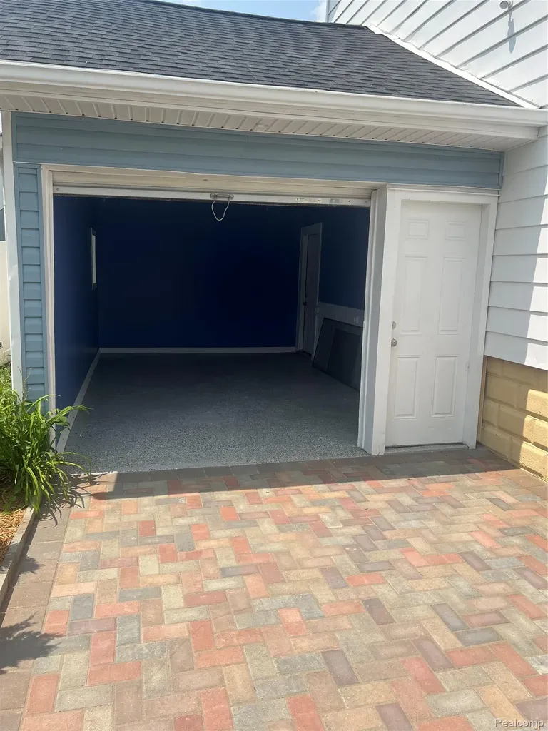 59 Eldredge Street Mt. Clemens City MI 48043