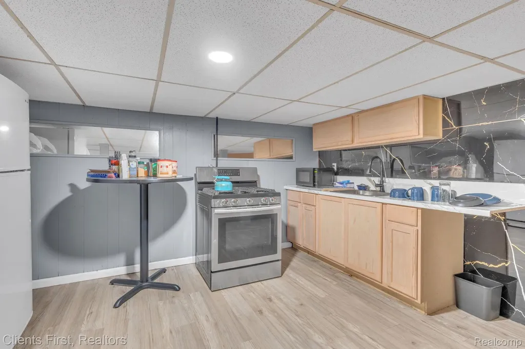 14077 Mark Twain Street Detroit City MI 48227