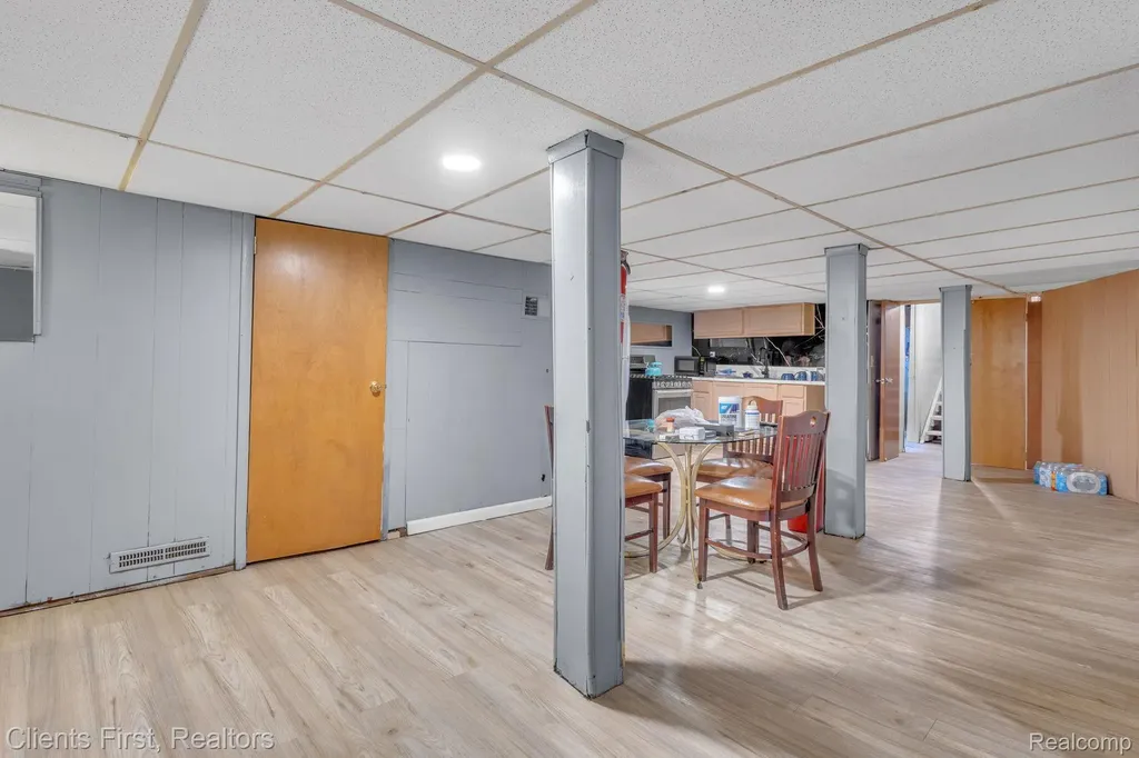 14077 Mark Twain Street Detroit City MI 48227