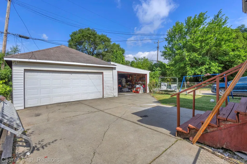 14077 Mark Twain Street Detroit City MI 48227