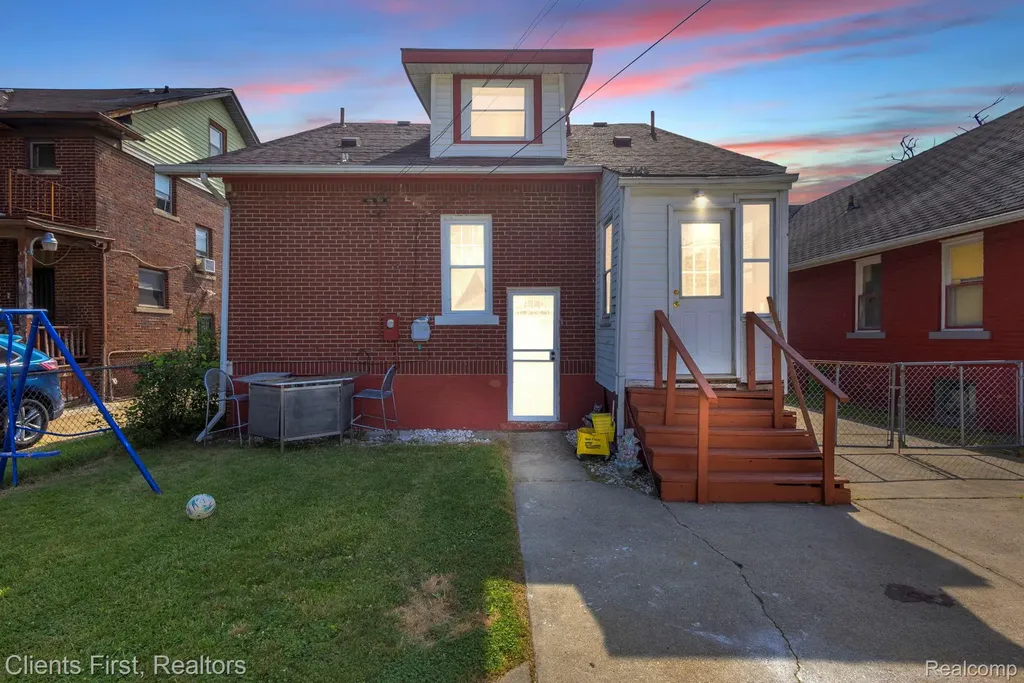14077 Mark Twain Street Detroit City MI 48227