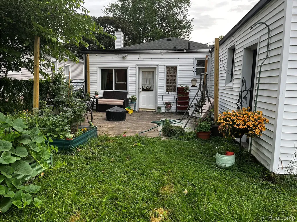 1860 Shevlin Street Ferndale City MI 48220