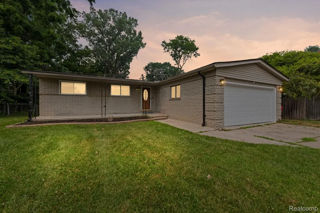 30371 Park Lane Southfield City MI 48076