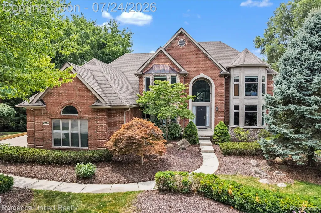 21778 Picadilly Circle Novi City MI 48375