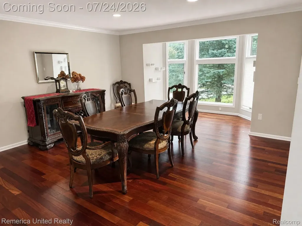21778 Picadilly Circle Novi City MI 48375