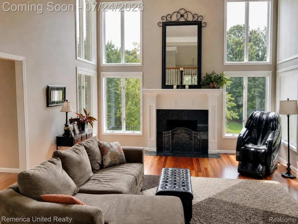 21778 Picadilly Circle Novi City MI 48375