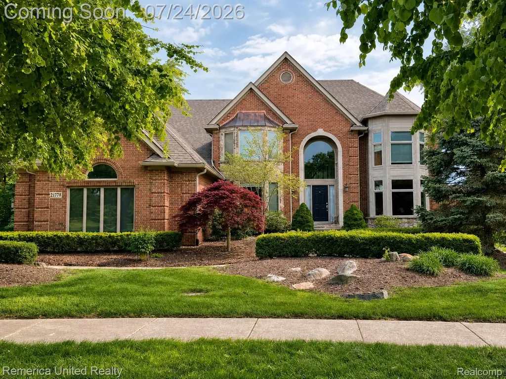 21778 Picadilly Circle Novi City MI 48375