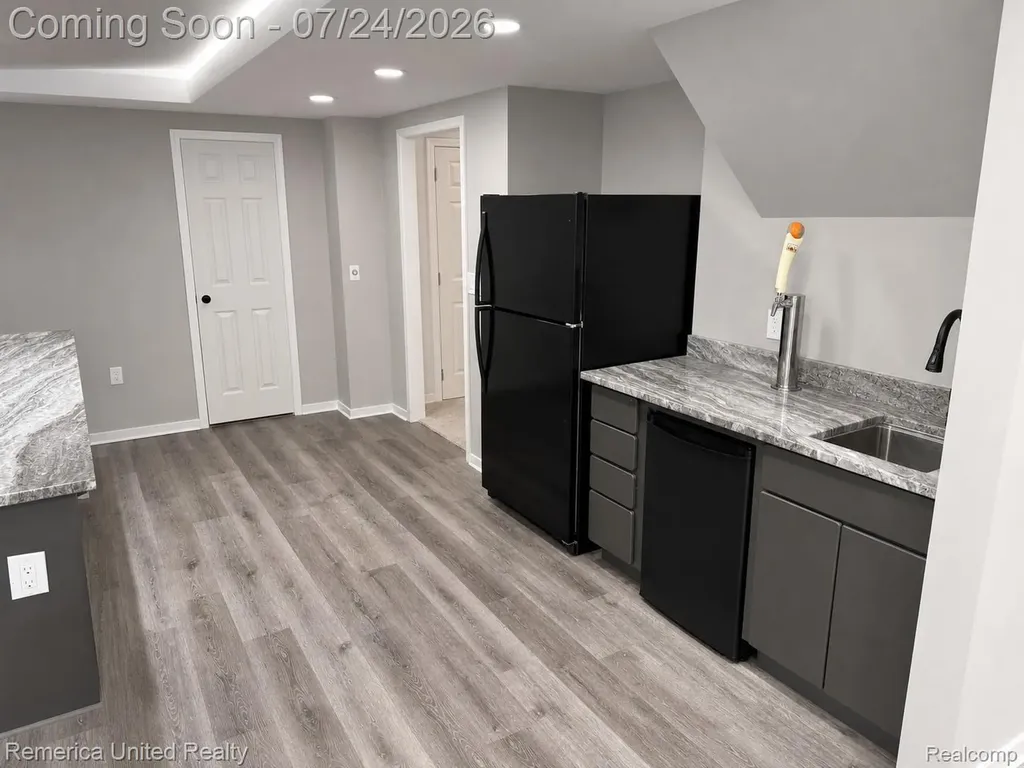 21778 Picadilly Circle Novi City MI 48375
