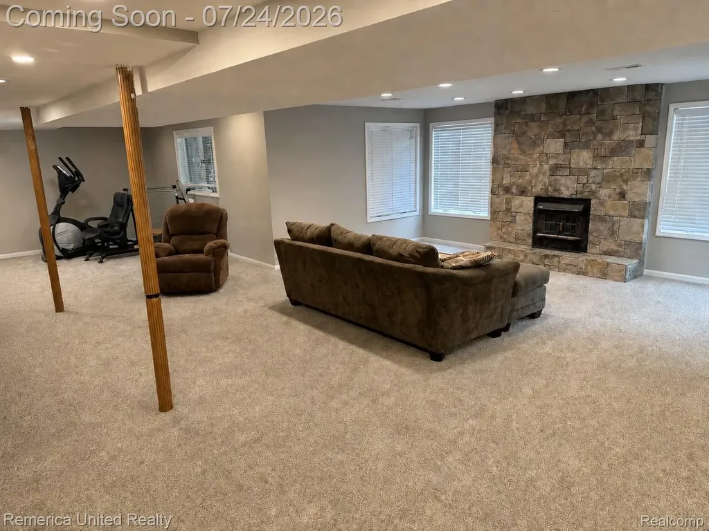 21778 Picadilly Circle Novi City MI 48375