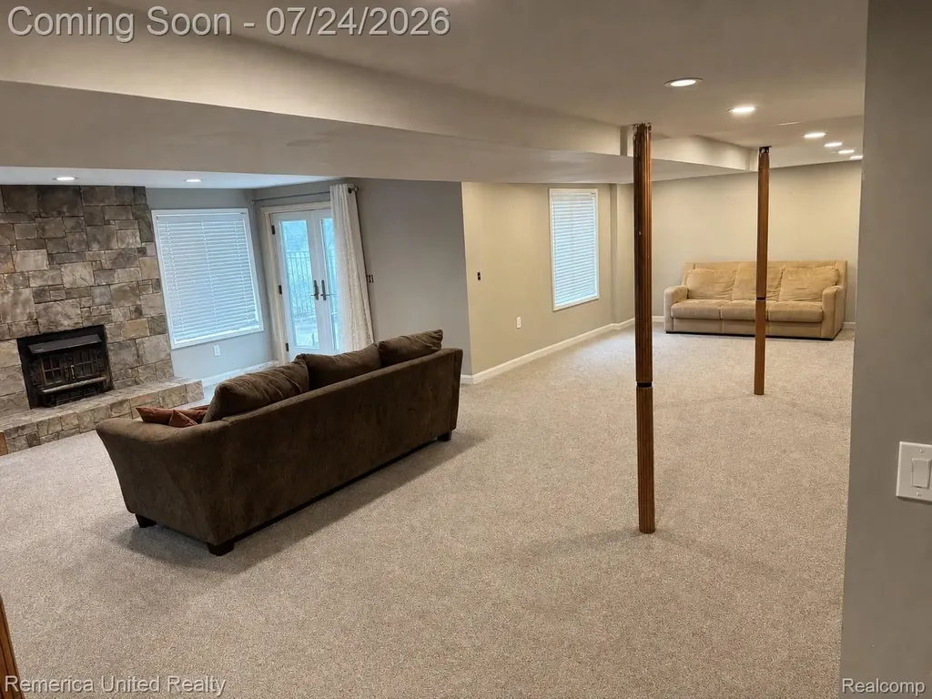 21778 Picadilly Circle Novi City MI 48375