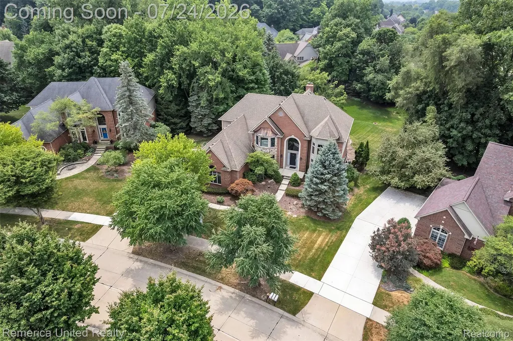 21778 Picadilly Circle Novi City MI 48375