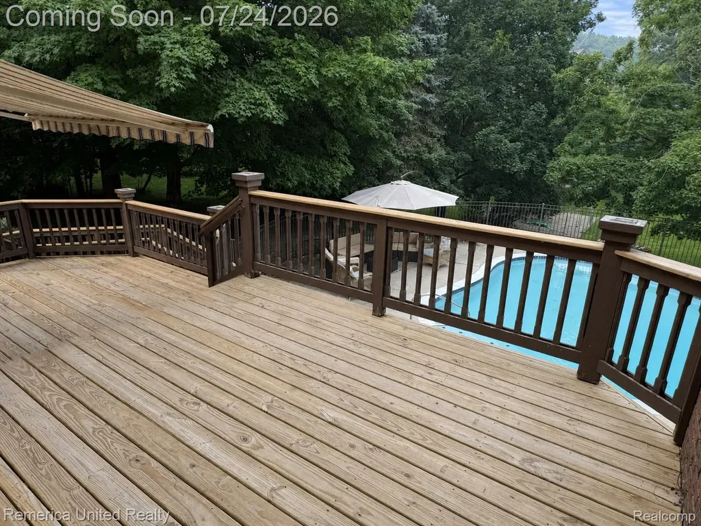 21778 Picadilly Circle Novi City MI 48375