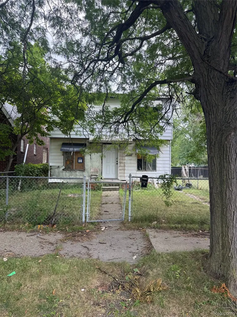 7934 Frontenac Street Detroit City MI 48211
