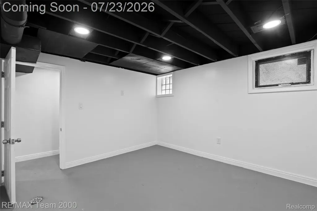 6900 Westwood Street Detroit City MI 48228