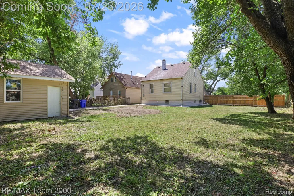 6900 Westwood Street Detroit City MI 48228
