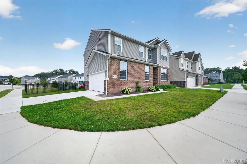 41372 Snowdon Drive Clinton Charter Township MI 48038