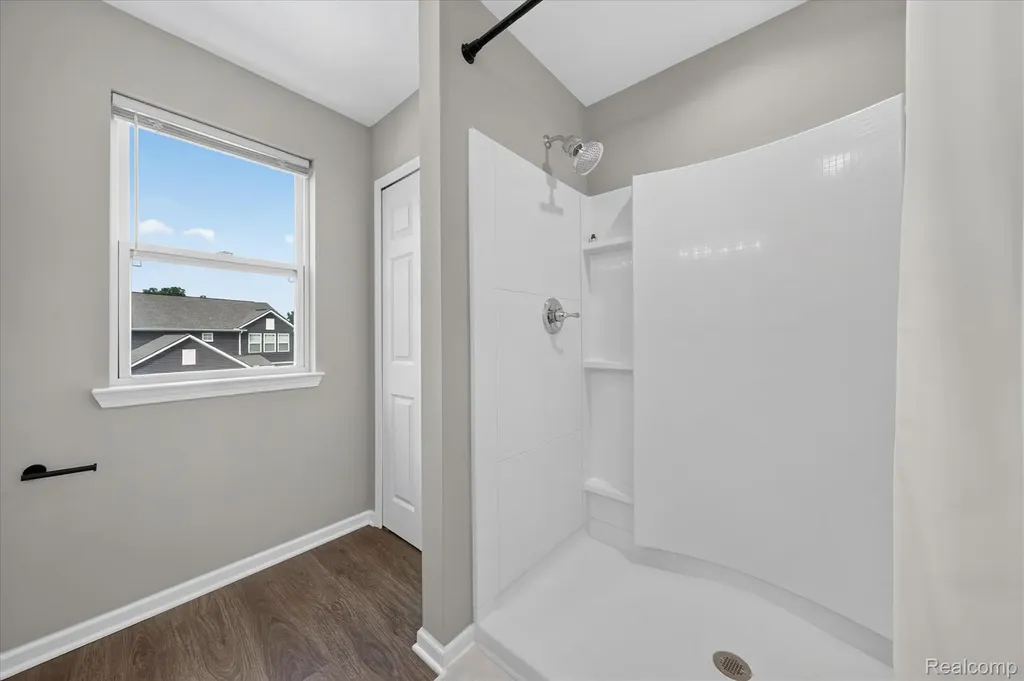 41372 Snowdon Drive Clinton Charter Township MI 48038