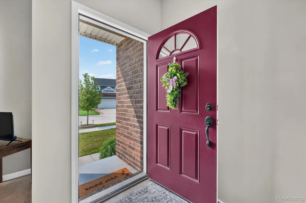 41372 Snowdon Drive Clinton Charter Township MI 48038