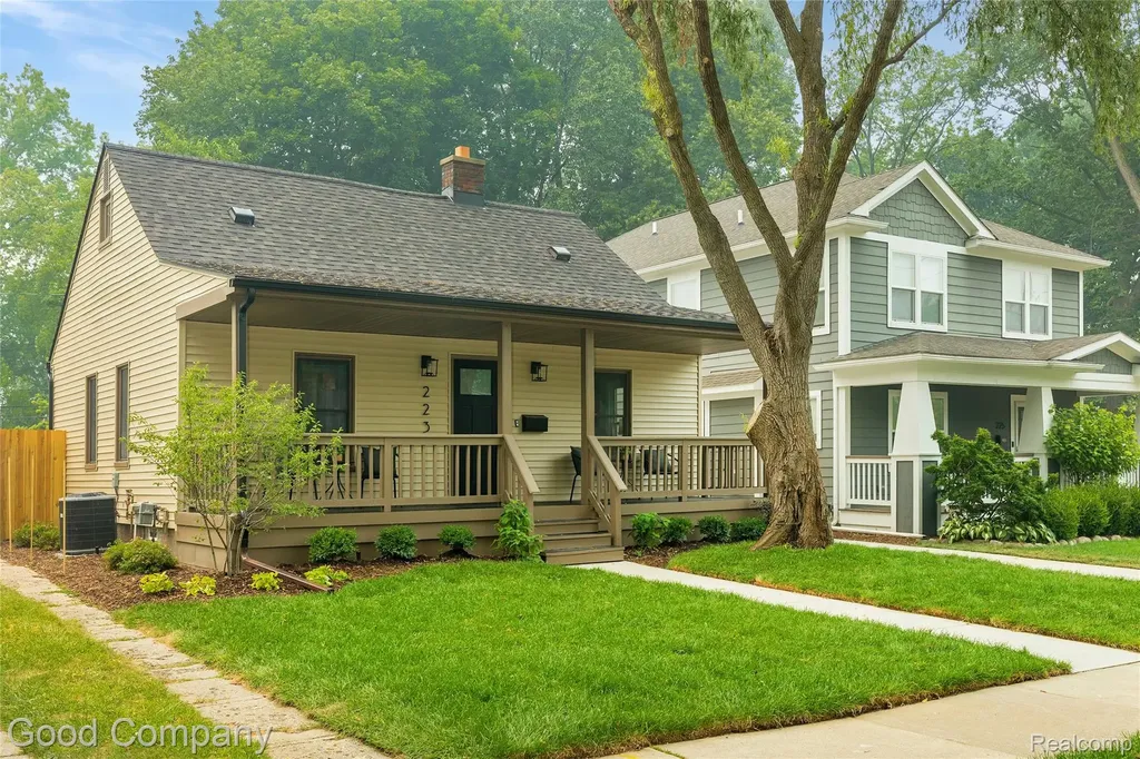223 N Alexander Avenue Royal Oak City MI 48067