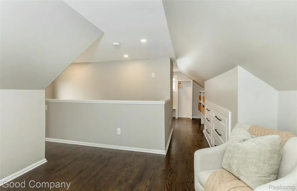 223 N Alexander Avenue Royal Oak City MI 48067