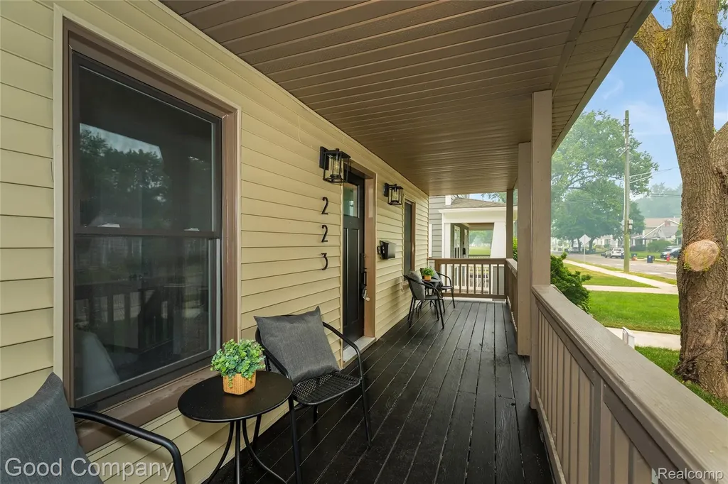 223 N Alexander Avenue Royal Oak City MI 48067