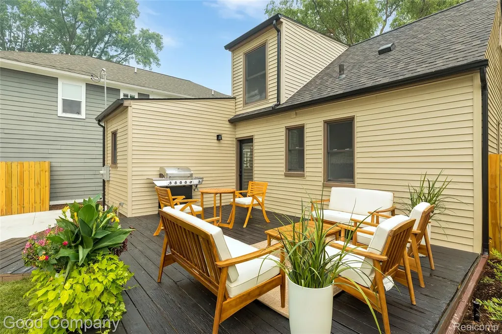 223 N Alexander Avenue Royal Oak City MI 48067