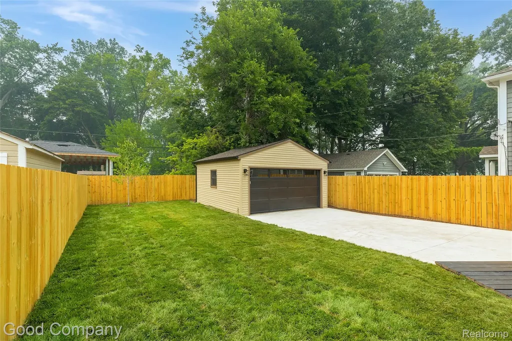 223 N Alexander Avenue Royal Oak City MI 48067
