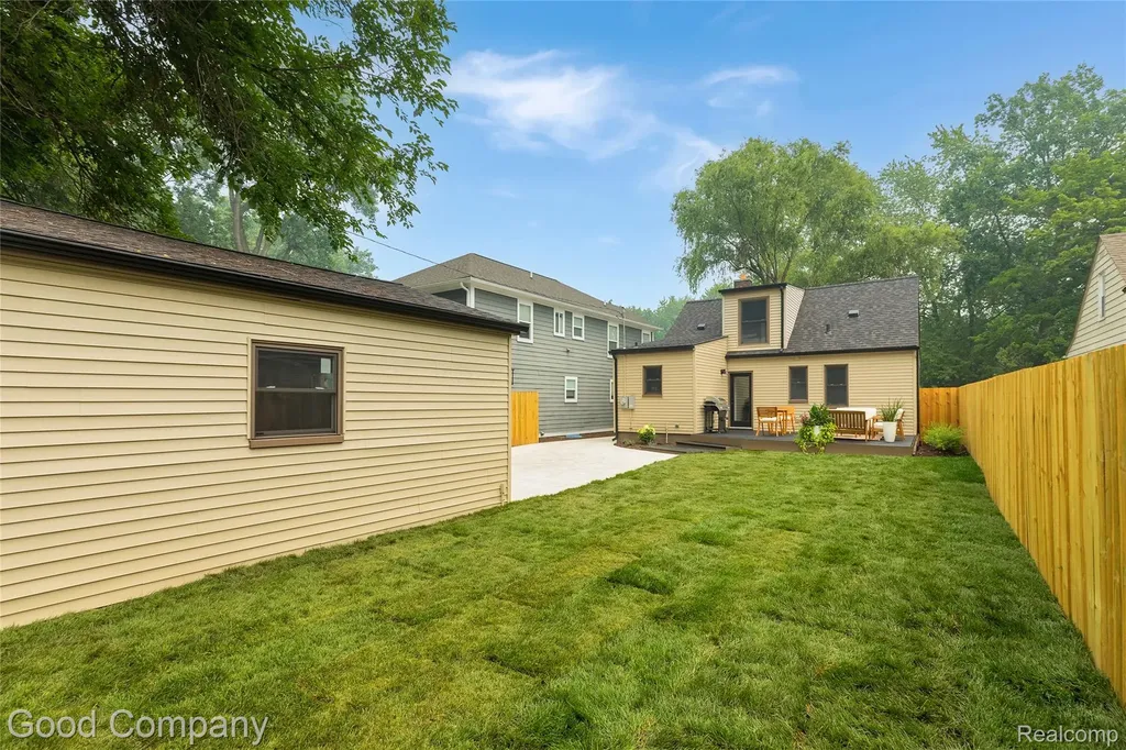 223 N Alexander Avenue Royal Oak City MI 48067