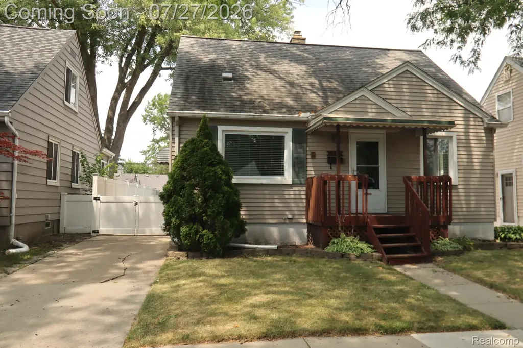 1821 Ardmore Drive Ferndale City MI 48220
