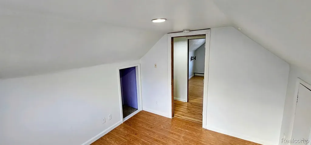 24653 Eureka Avenue Warren City MI 48091