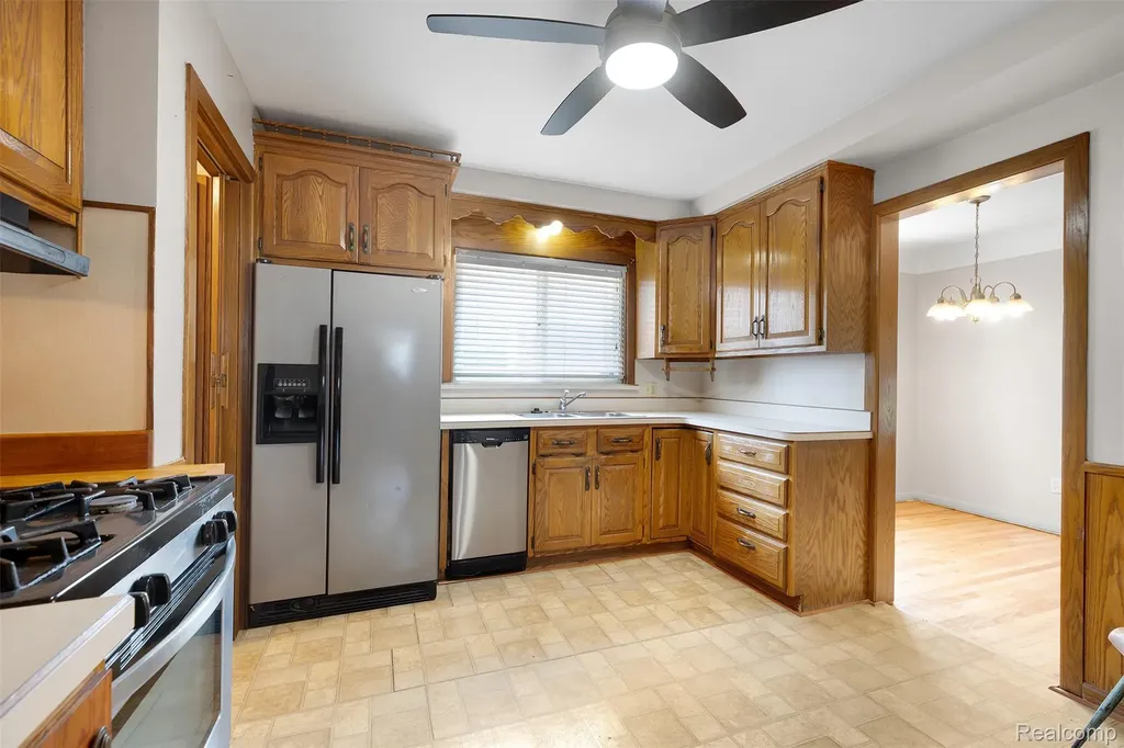 9929 Carter Avenue Allen Park City MI 48101