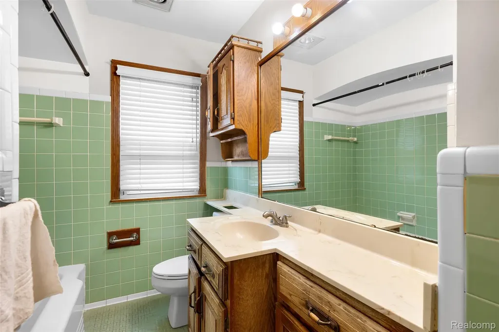 9929 Carter Avenue Allen Park City MI 48101