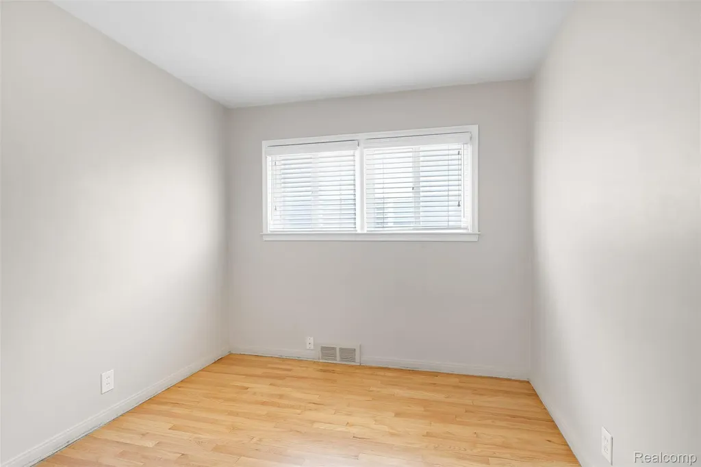 9929 Carter Avenue Allen Park City MI 48101