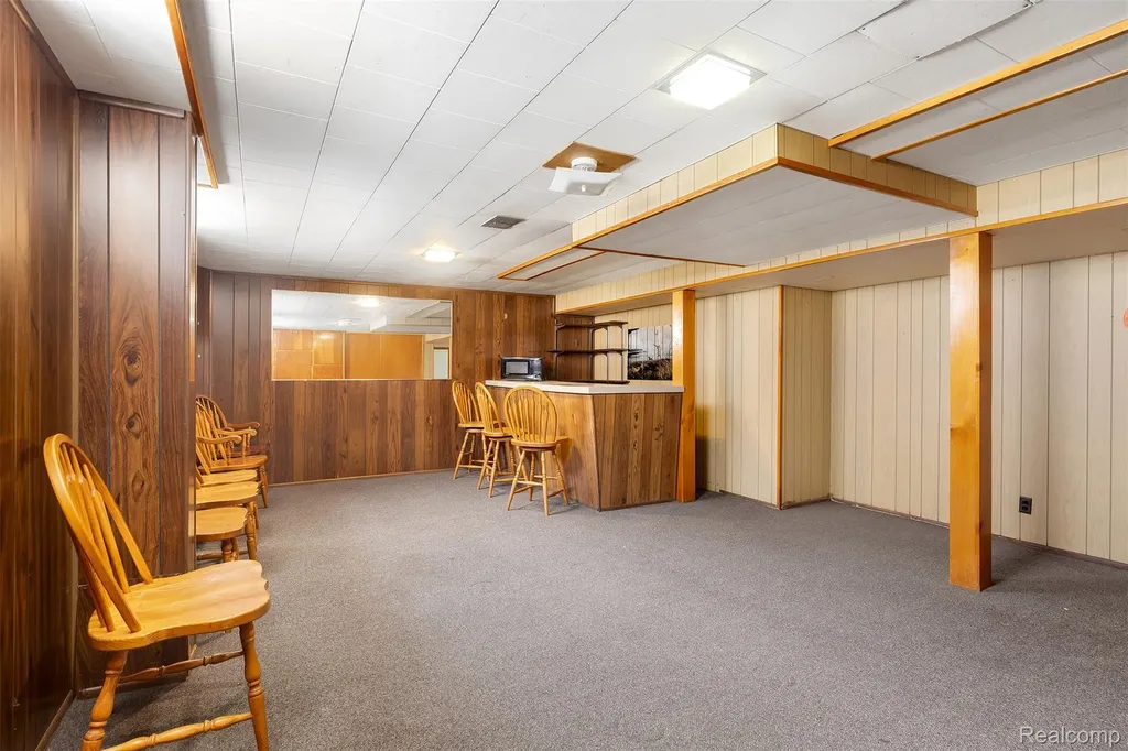 9929 Carter Avenue Allen Park City MI 48101