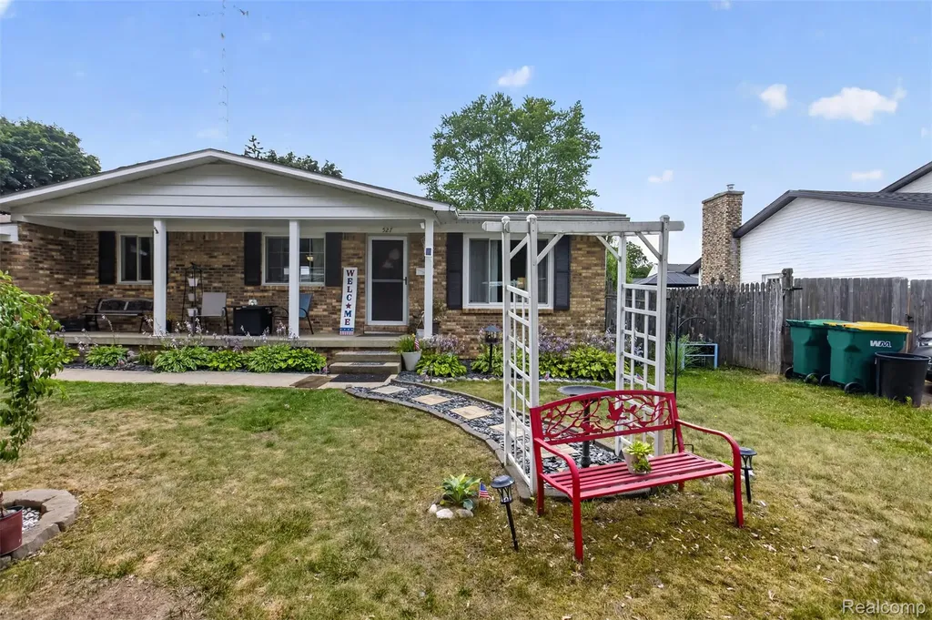 527 Leland Street Flushing City MI 48433
