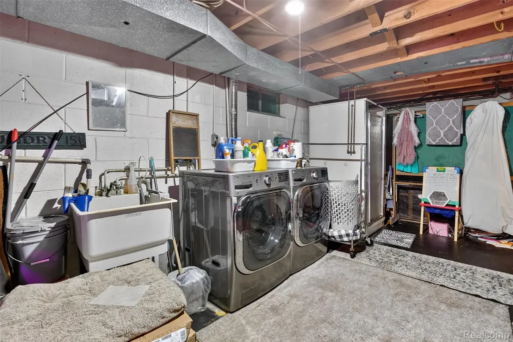 527 Leland Street Flushing City MI 48433