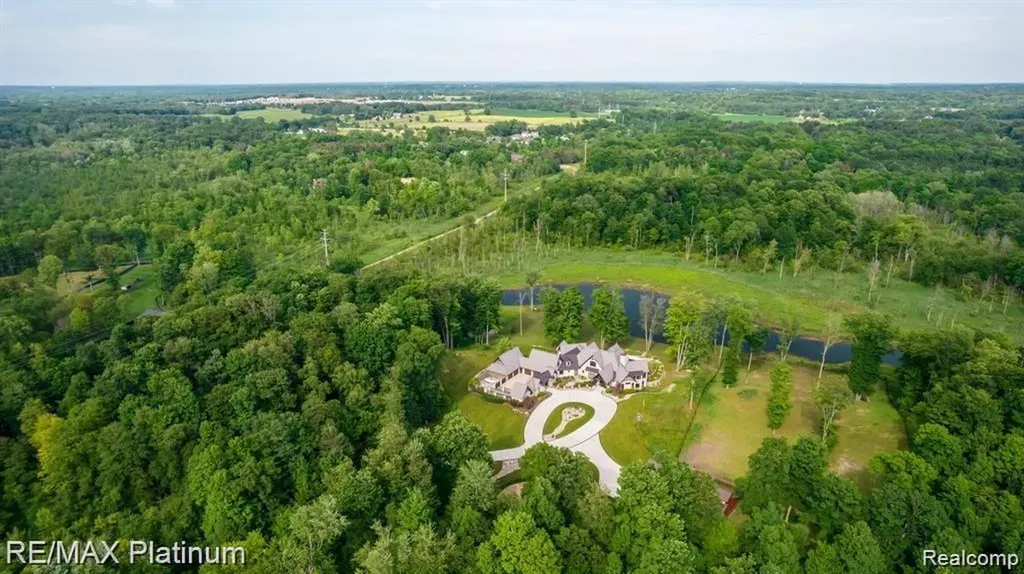 1286 Gray Fox Court Marion Township MI 48843