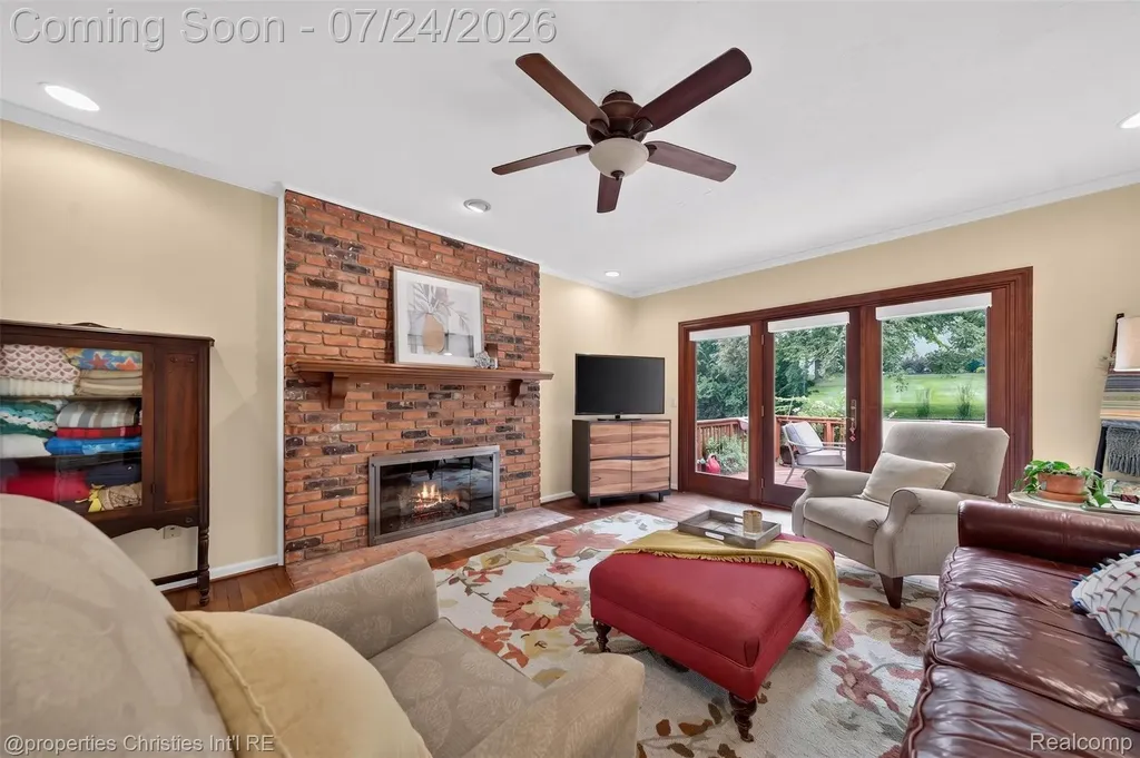 649 Heritage Lane Rochester Hills City MI 48309