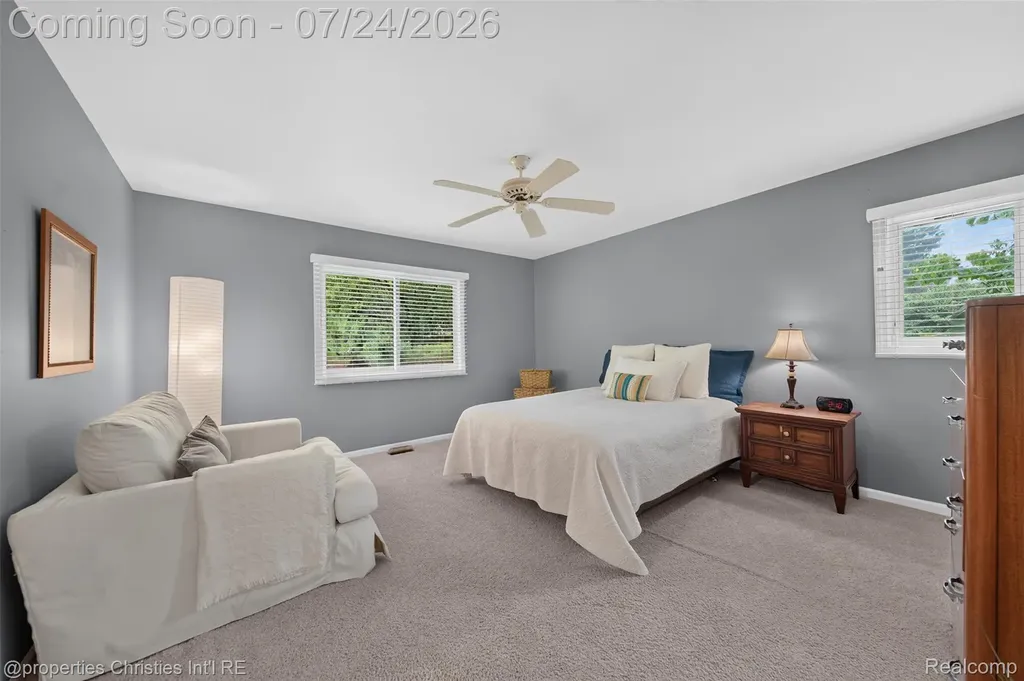 649 Heritage Lane Rochester Hills City MI 48309