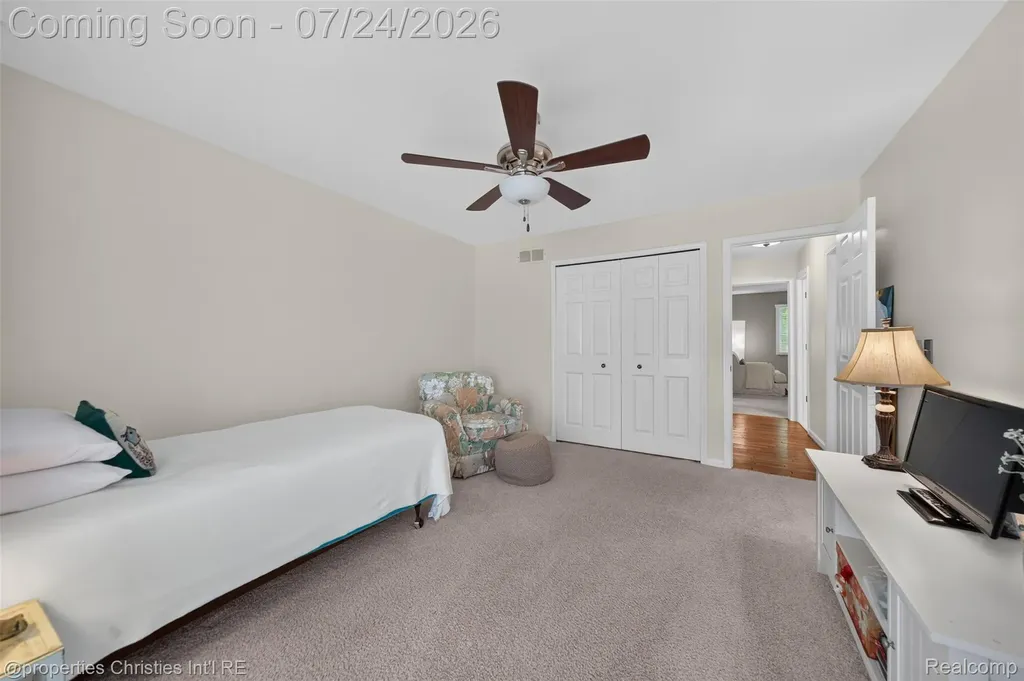 649 Heritage Lane Rochester Hills City MI 48309