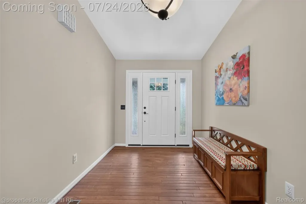 649 Heritage Lane Rochester Hills City MI 48309