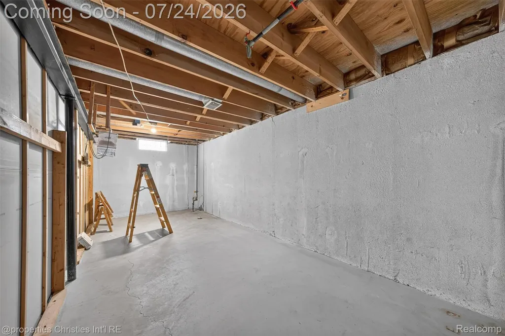 649 Heritage Lane Rochester Hills City MI 48309