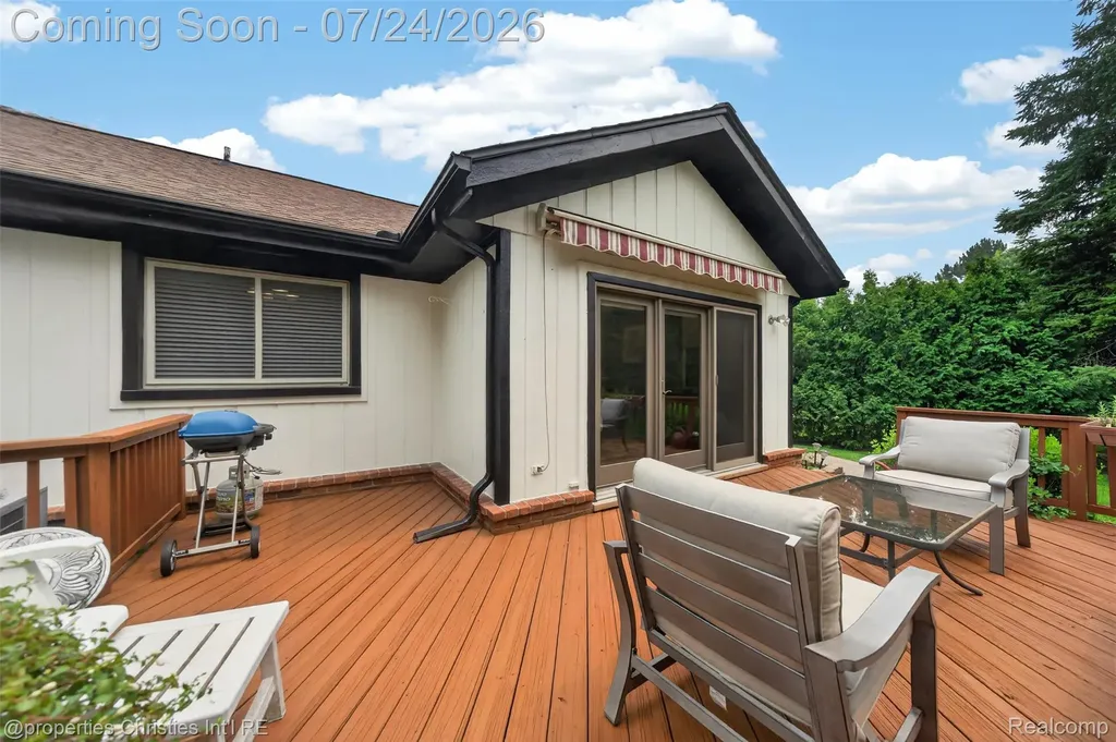 649 Heritage Lane Rochester Hills City MI 48309